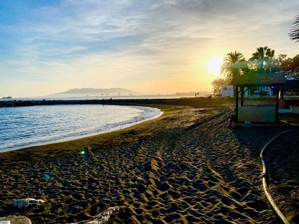Malaga Beach And Sun Ngoại thất bức ảnh